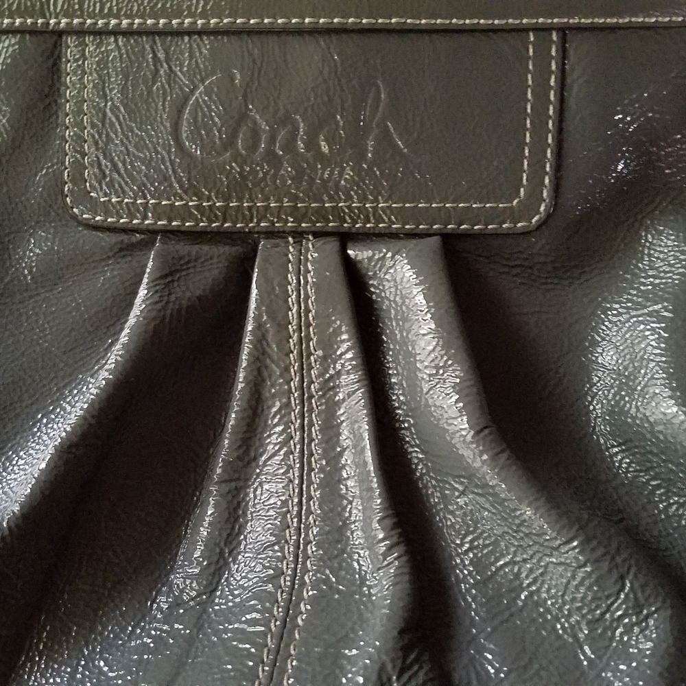 Handbag - Picture 2 of 14